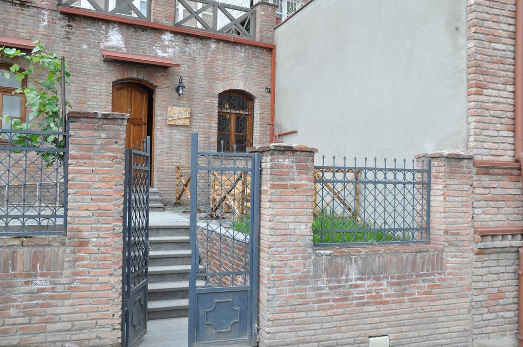 Old Tbilisi Rhymes Apartment Exterior photo